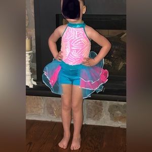 Vibrant Dance Costume!